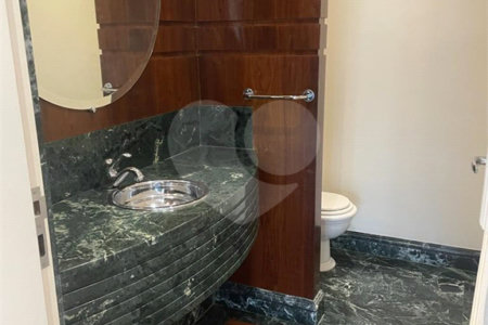 Apartamento à venda com 4 suítes em Vila Suzana, São Paulo, SP