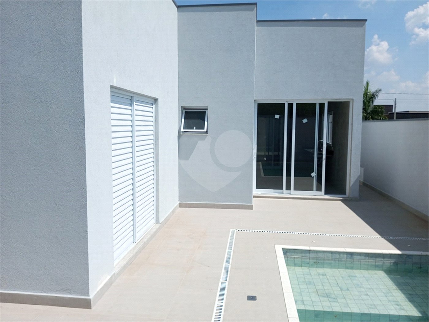 Casa à venda com 3 quartos, sendo 1 suíte,  no condomínio Lagos D Icaraí, Salto - SP