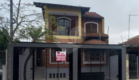 Sobrado à venda com 4 quartos, sendo 1 suíte, em Tremembé, São Paulo, SP