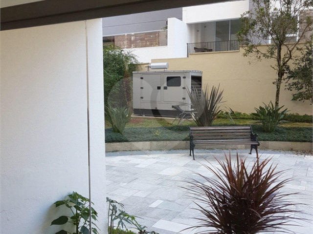 Apartamento para alugar com 2 quartos em Moema, São Paulo, SP