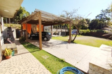 Casa à venda com 4 quartos, sendo 1 suíte, em Jardim Marica, Mogi das Cruzes, SP