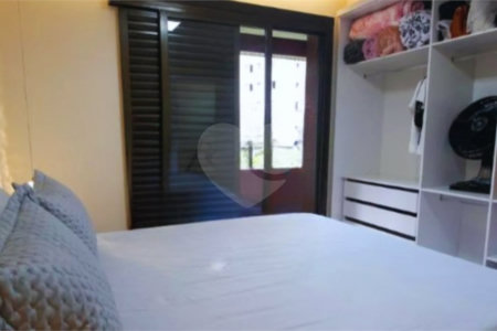 Apartamento à venda com 2 suítes em Jardim Londrina, São Paulo, SP