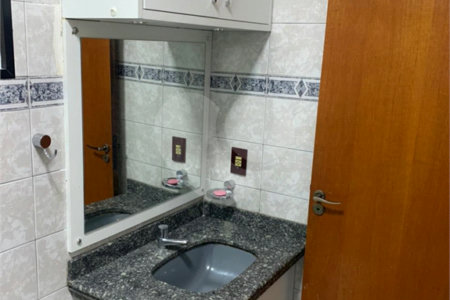 Casa à venda com 3 quartos, sendo 1 suíte, em Parque Santa Rosa, Suzano, SP