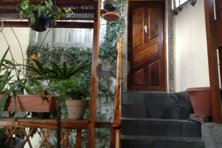 Sobrado à venda com 3 quartos, sendo 1 suíte, em Vila Nova Cachoeirinha, São Paulo, SP