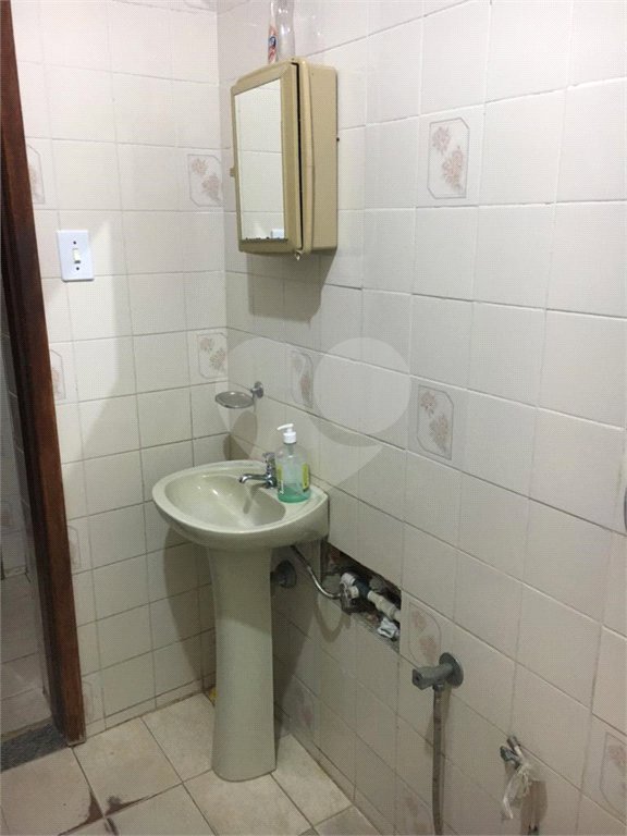 Casa à venda com 1 quarto, sendo 2 suítes, no Centro, Itaguaí, RJ