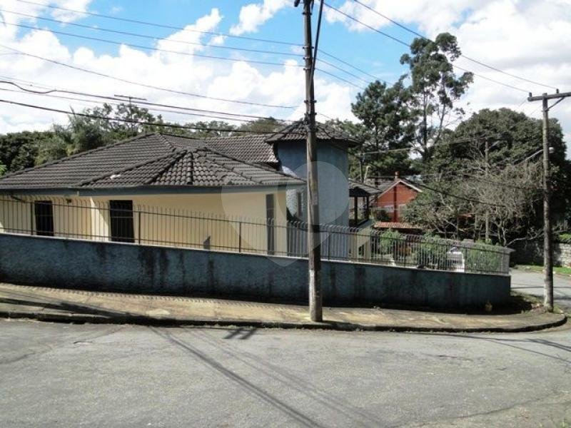 Sobrado à venda com 3 quartos, sendo 1 suíte, em Tremembé, São Paulo, SP