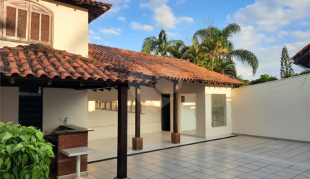 Casa Térrea à venda com 3 quartos, sendo 1 suíte,  em Jardim Marajoara, São Paulo, SP