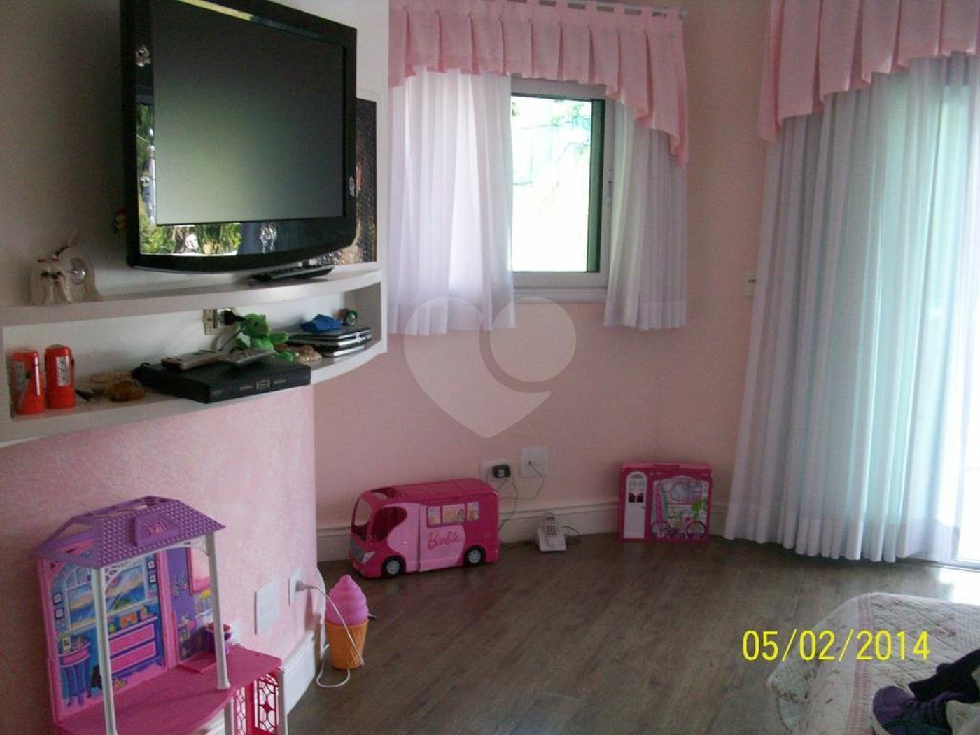 Casa em condomínio à venda com 4 suítes em Horto, São Paulo, SP