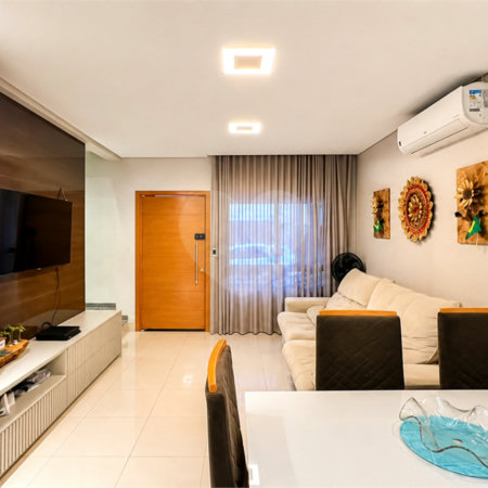 Casa à venda com 3 suítes no condomínio Palm Village, Cuiabá - MT