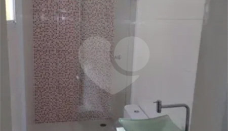 Sobrado à venda com 2 quartos, sendo 1 suíte,  em Condomínio Maracanã, Santo André, SP