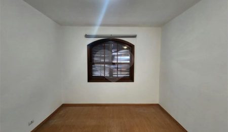 Casa à venda com 3 quartos, sendo 1 suíte,  em Jardim Celeste, São Paulo, SP