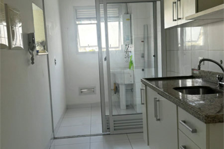 Apartamento para alugar com 3 quartos, sendo 1 suíte, em Parque Reboucas, São Paulo, SP