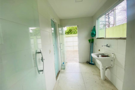 Casa à venda com 3 quartos, sendo 1 suíte, em Campo Grande, Rio de Janeiro, RJ