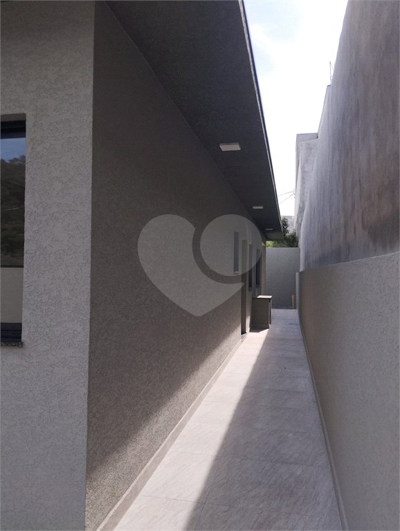 Casa à venda com 3 quartos, sendo 2 suítes, em Cachoeirinha, Bom Jesus dos Perdões, SP