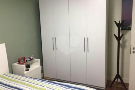 Condomínio à venda com 4 quartos, sendo 2 suítes, em Colinas do Paratehy, Mogi das Cruzes, SP