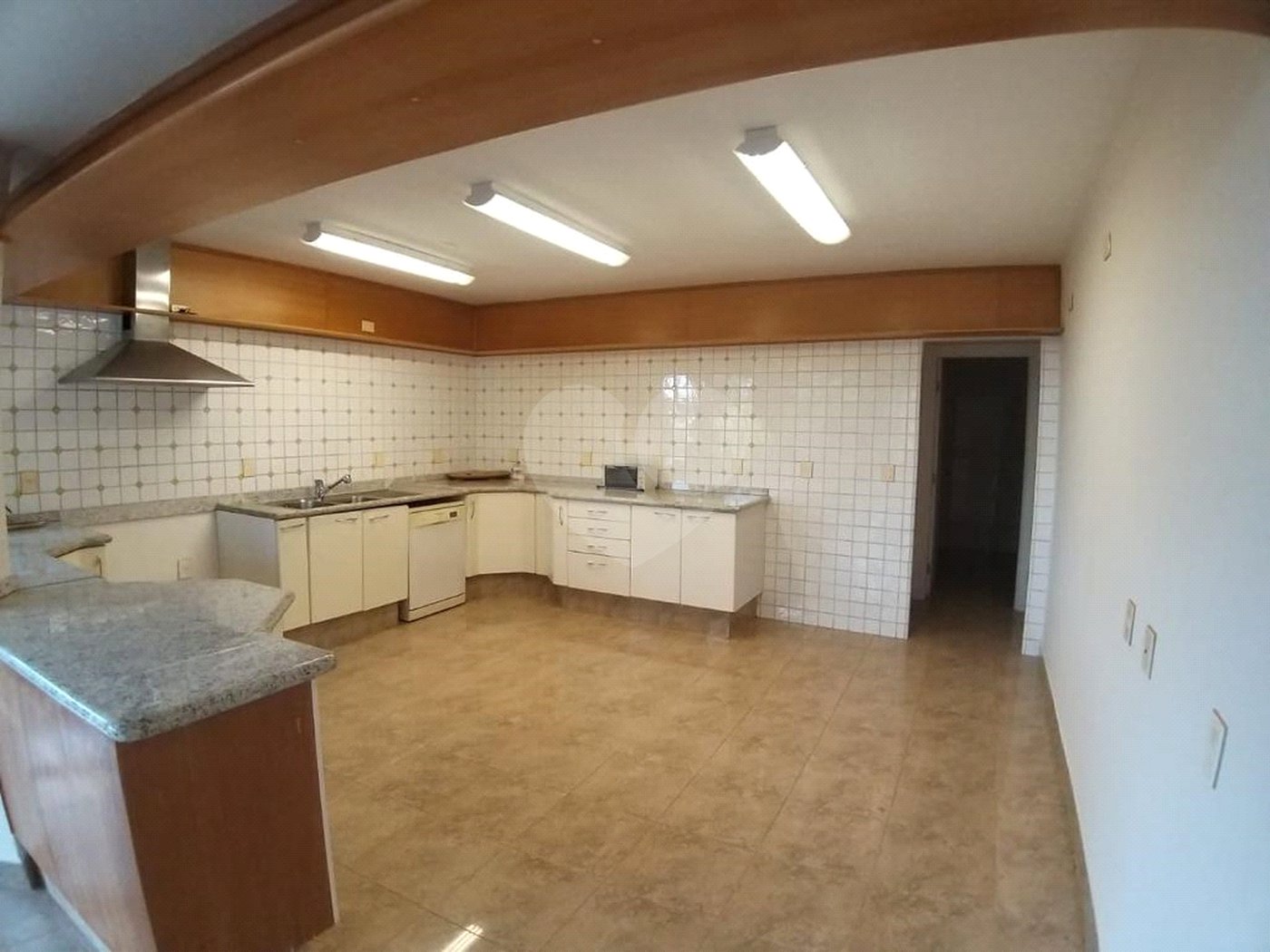 Casa à venda com 3 suítes em Nova Gardênia, Atibaia, SP