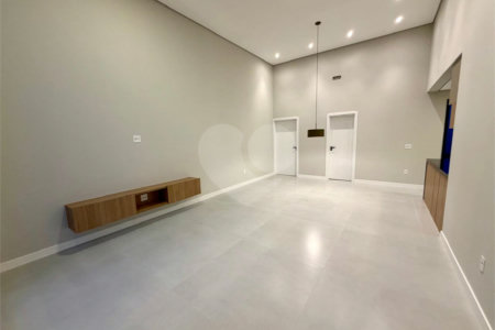 Casa à venda com 3 suítes no condomínio Le France, Sorocaba - SP