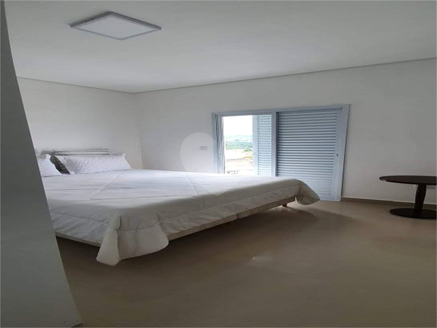 Casa à venda com 3 quartos, sendo 1 suíte, em Vila Santa Rosália, São Roque, SP