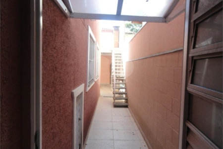 Sobrado à venda com 3 quartos, sendo 1 suíte, em Parque Ipê, São Paulo, SP