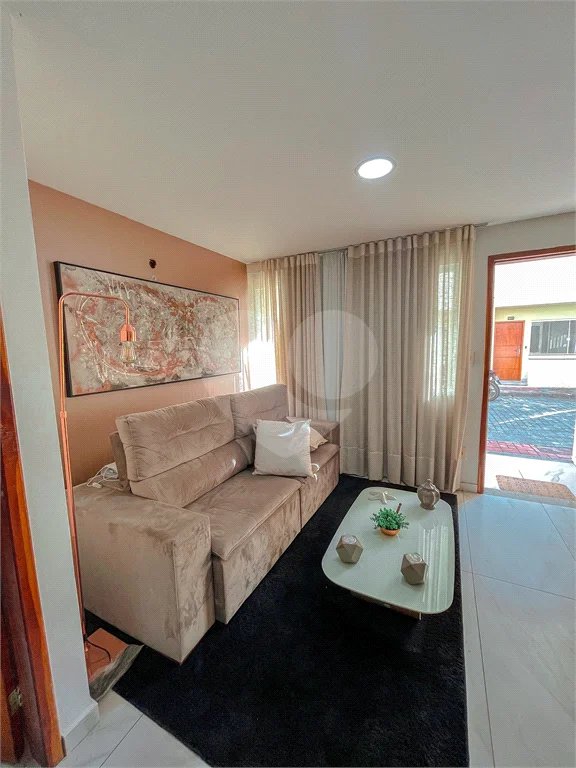 Casa à venda com 4 quartos, sendo 1 suíte, no condomínio Imperial Santa Cruz, Rio de Janeiro - RJ