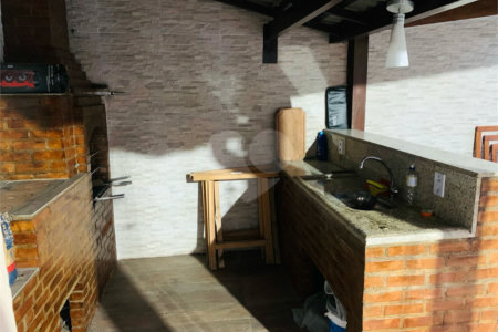 Casa à venda com 4 quartos, sendo 3 suítes, no condomínio Morada da Serra Residencial, Rio de Janeiro - RJ