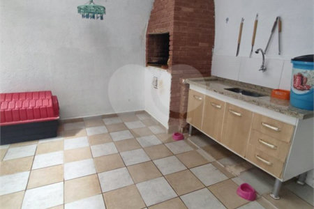 Sobrado à venda com 3 quartos, sendo 1 suíte, em Jardim Alvinópolis, Atibaia, SP