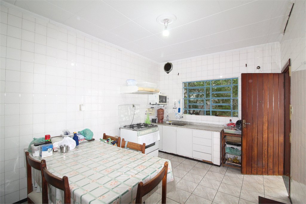 Casa à venda com 3 quartos em Bosque da Saúde, São Paulo, SP