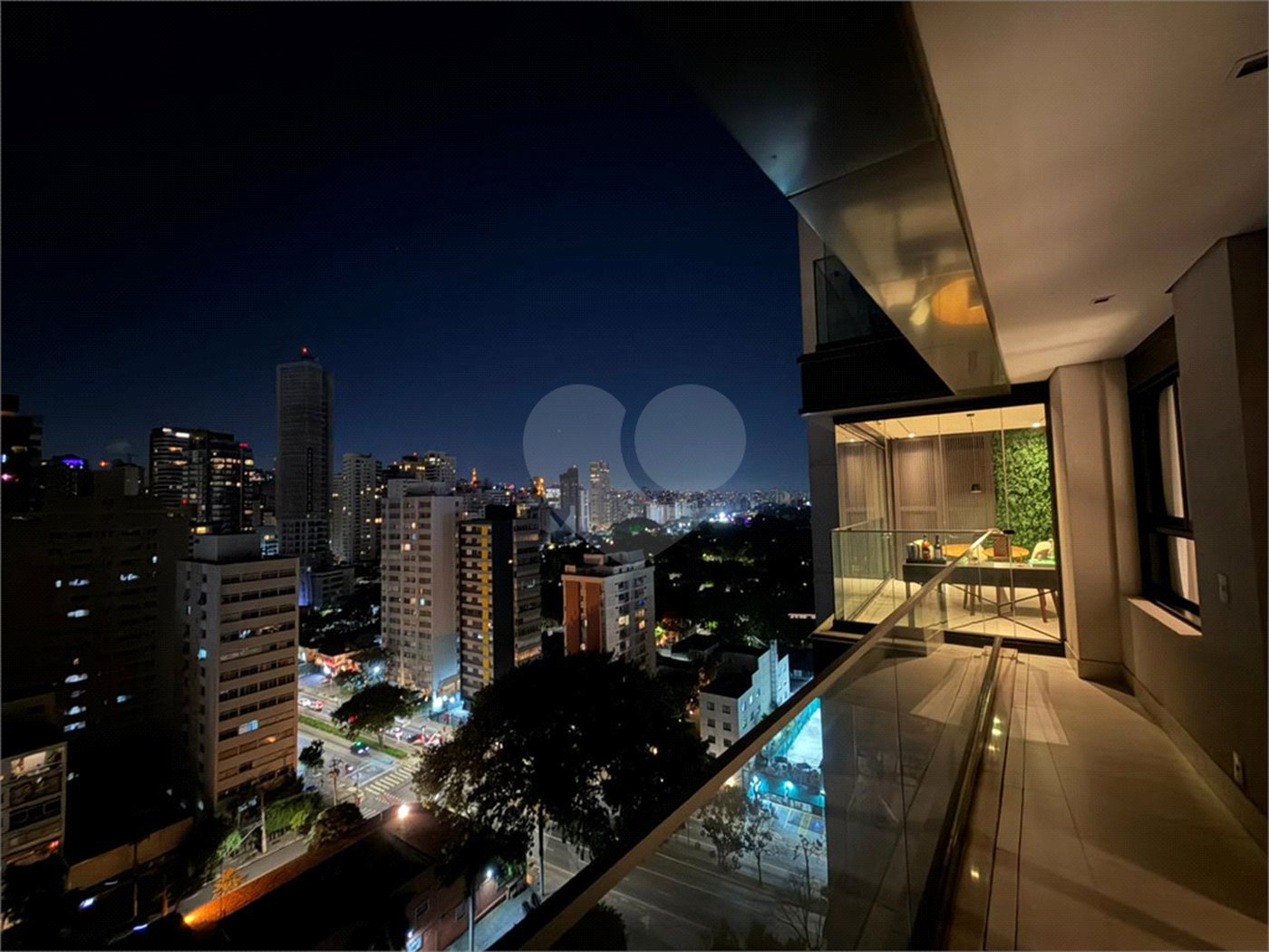 Apartamento à venda com 4 quartos, sendo 1 suíte, em Cerqueira César, São Paulo, SP