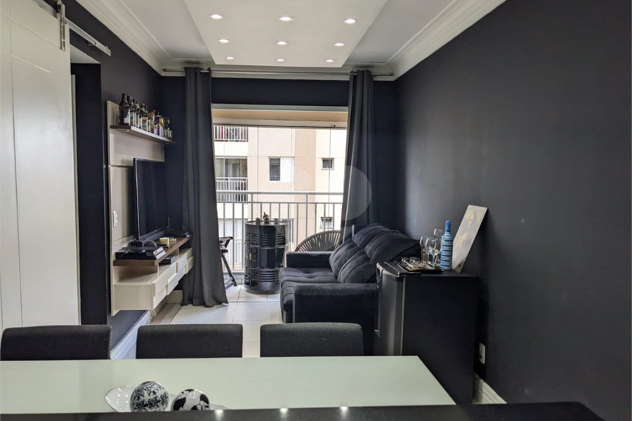 Apartamento à venda com 2 quartos, sendo 1 suíte,  em Jardim Rosa de Franca, Guarulhos, SP