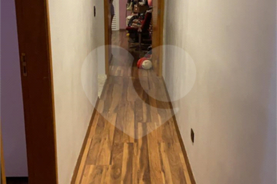 Sobrado à venda com 3 quartos, sendo 1 suíte,  em Parque Continental II, Guarulhos, SP