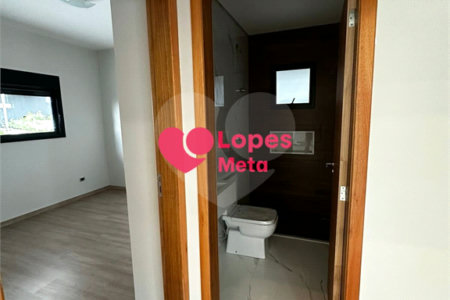 Casa à venda com 3 quartos, sendo 2 suítes, no condomínio Reserva Rudá, São José dos Campos - SP