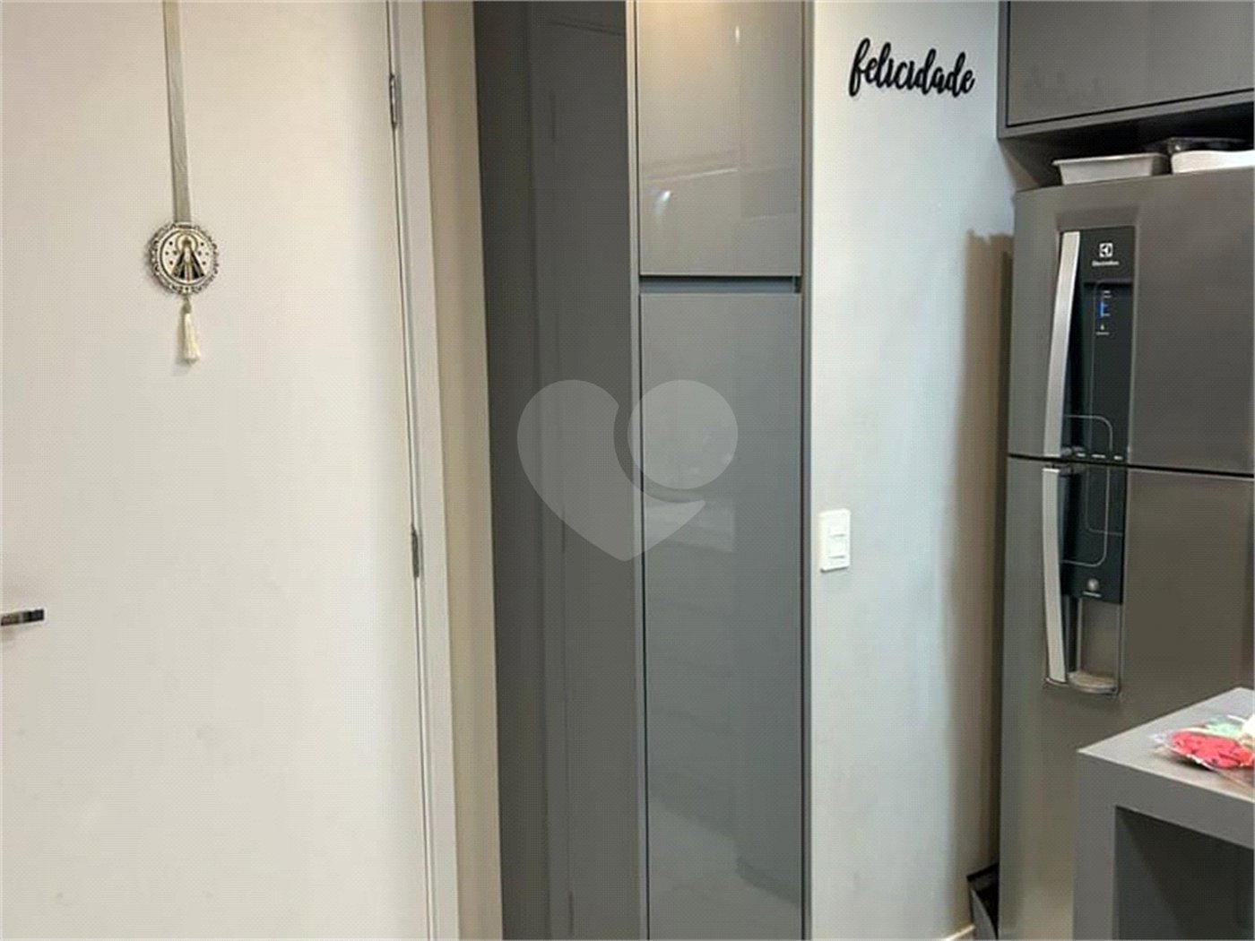 Apartamento à venda com 2 quartos, sendo 1 suíte,  em Continental, Osasco, SP