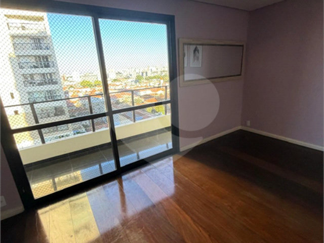 Apartamento à venda com 3 quartos, sendo 1 suíte,  em Vila Guilherme, São Paulo, SP