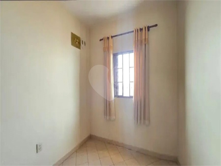 Casa Térrea à venda ou para alugar com 5 quartos, sendo 1 suíte, em Vila Vitório Mazzei, São Paulo, SP