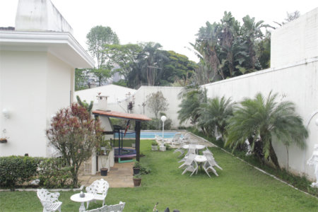 Casa à venda ou para alugar com 5 suítes em Jardim Leonor, São Paulo, SP