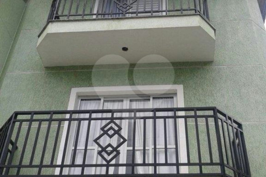 Sobrado à venda com 5 quartos, sendo 4 suítes, em Horto, São Paulo, SP