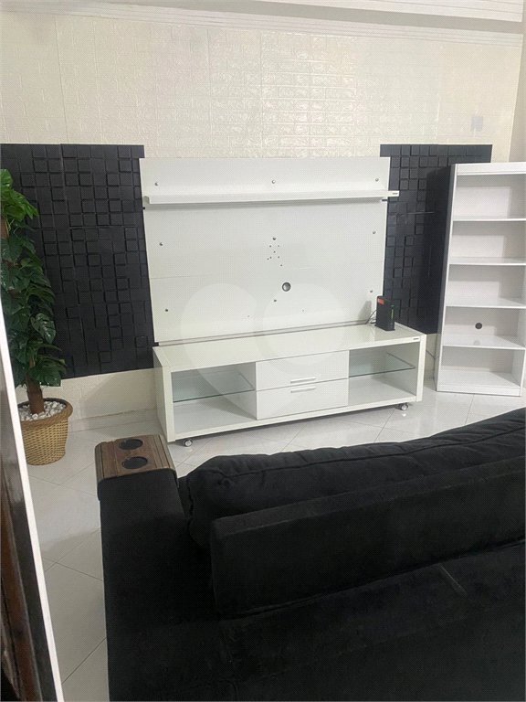 Casa à venda com 2 quartos, sendo 1 suíte,  em Cidade Jardim, Mogi das Cruzes, SP