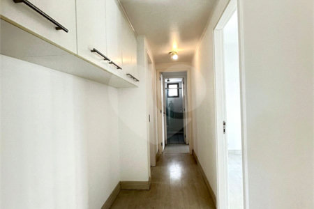 Apartamento à venda com 3 suítes em Vila Suzana, São Paulo, SP