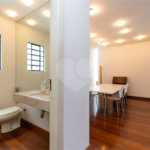 Casa à venda com 4 quartos, sendo 1 suíte, em Jardim Novo Mundo, São Paulo, SP