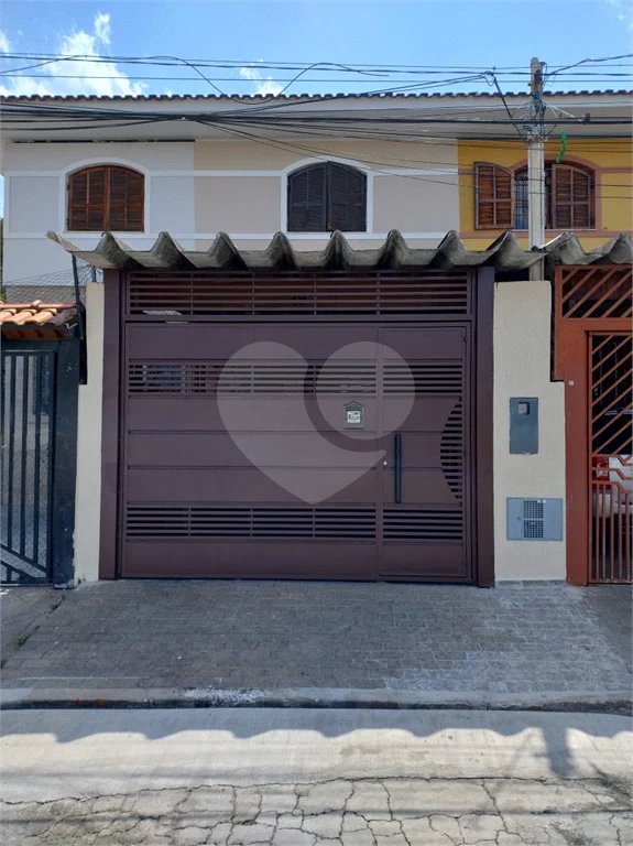 Sobrado à venda com 3 quartos, sendo 1 suíte,  em Tremembé, São Paulo, SP