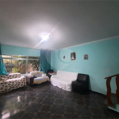 Casa à venda com 3 quartos, sendo 1 suíte, em Parque Santo Antônio, Guarulhos, SP