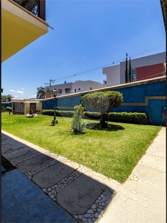 Casa com 6 Quartos e 8 banheiros à Venda, 1500 m² de Terreno em Atibaia/SP