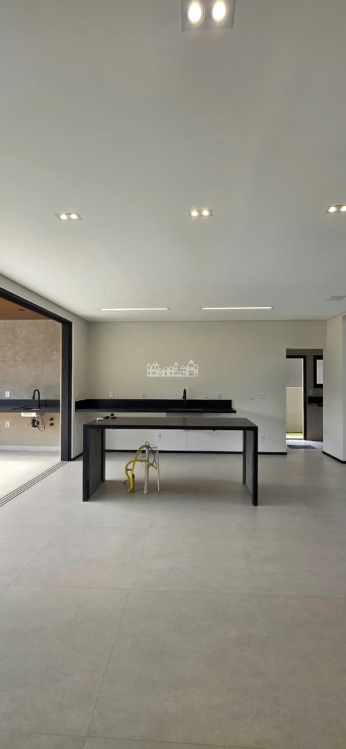 Casa, 4 quartos, 300 m² - Foto 4