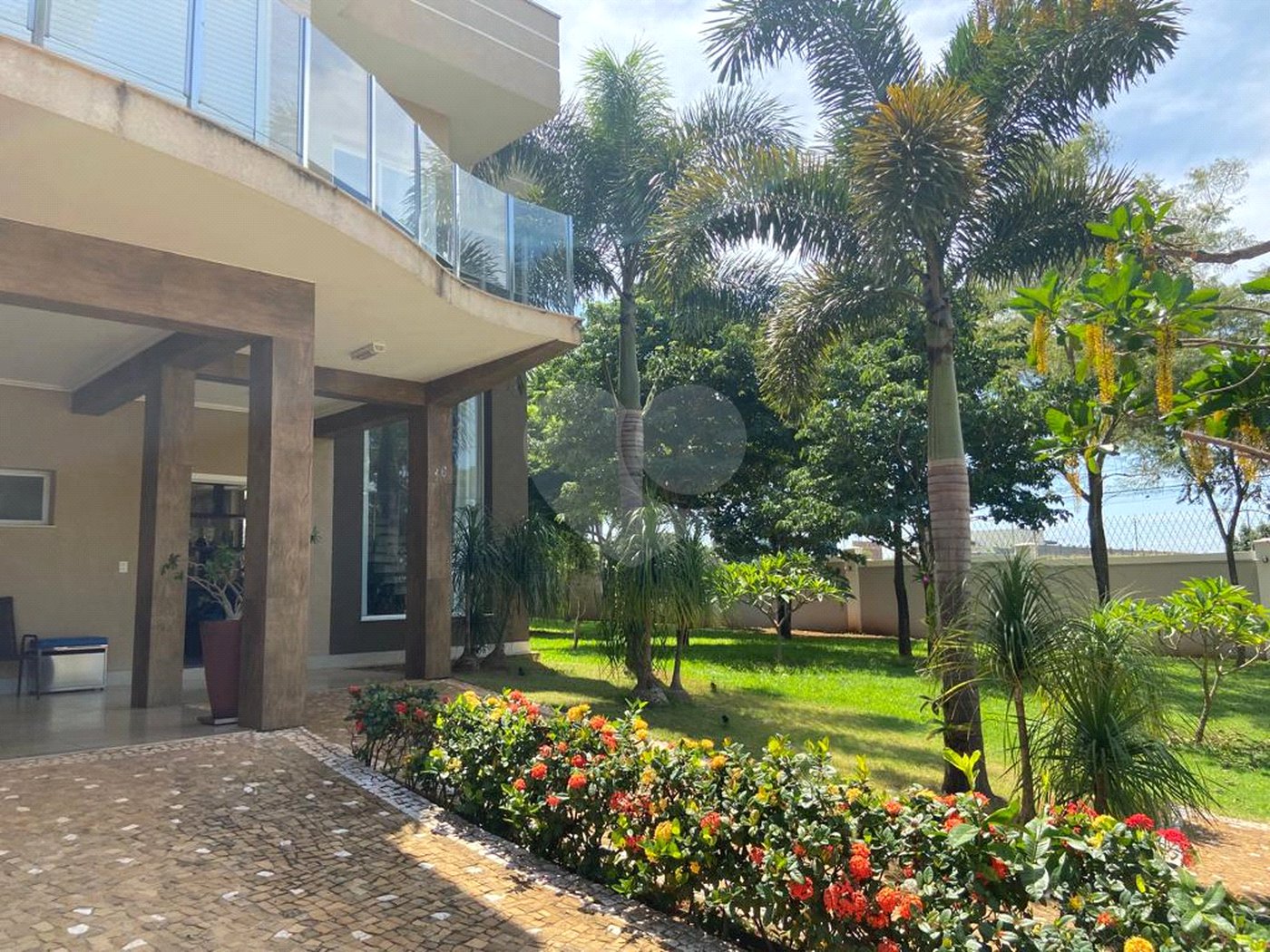 Casa à venda com 5 quartos no condomínio Residencial Vila Franca, Paulínia - SP