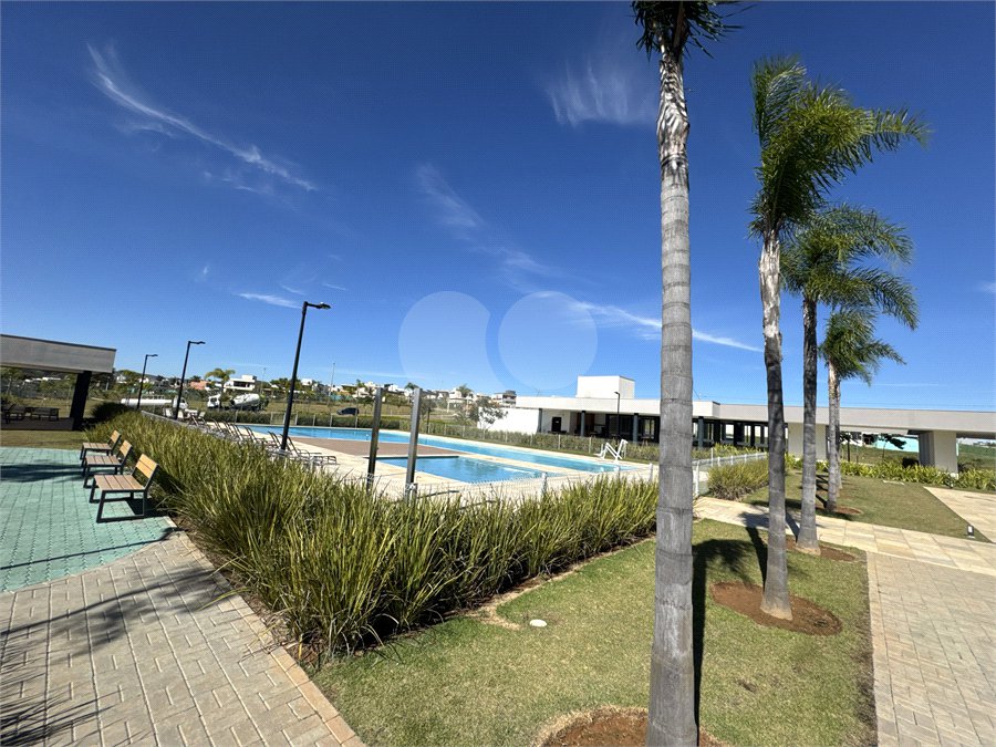 Casa à venda ou para alugar com 3 suítes no condomínio Terras Alpha Nova Esplanada, Votorantim - SP