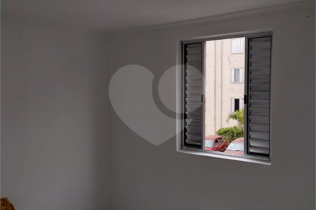 Apartamento à venda com 2 quartos em Jardim do Castelo, Ferraz de Vasconcelos, SP