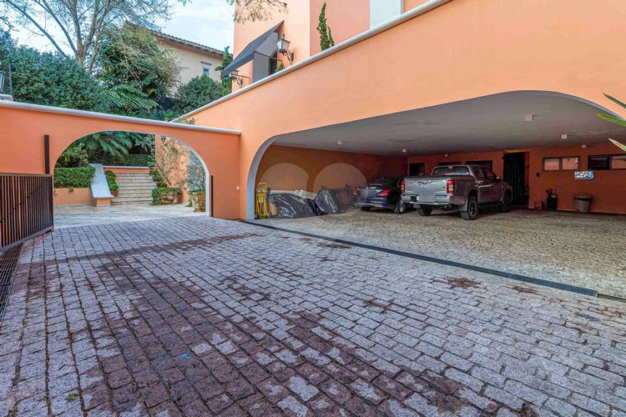 Sobrado à venda com 4 suítes em Jardim Guedala, São Paulo, SP