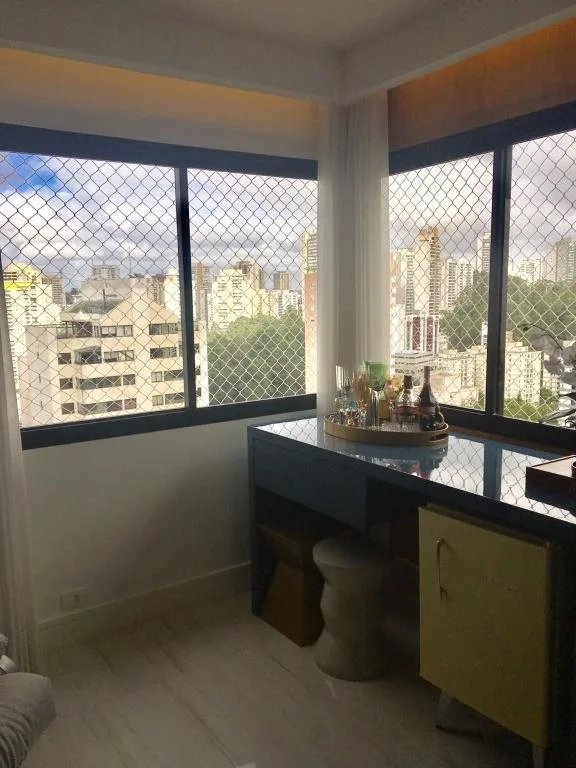 Apartamento à venda com 3 suítes em Vila Andrade, São Paulo, SP