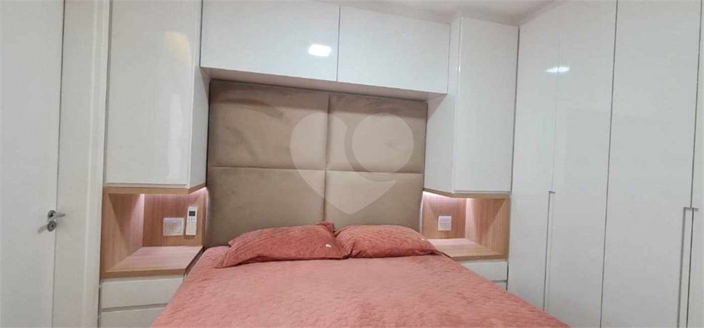 Apartamento à venda com 2 quartos, sendo 1 suíte,  em Barra Funda, São Paulo, SP