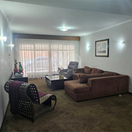Casa à venda com 3 quartos, sendo 1 suíte,  em Jabaquara, São Paulo, SP